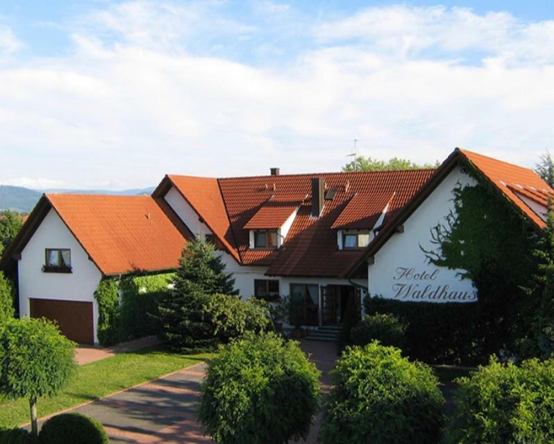 Hotel Waldhaus Hugelsheim ภายนอก รูปภาพ