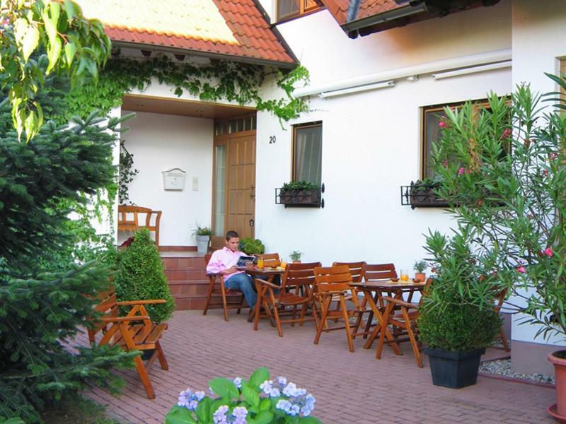 Hotel Waldhaus Hugelsheim ภายนอก รูปภาพ